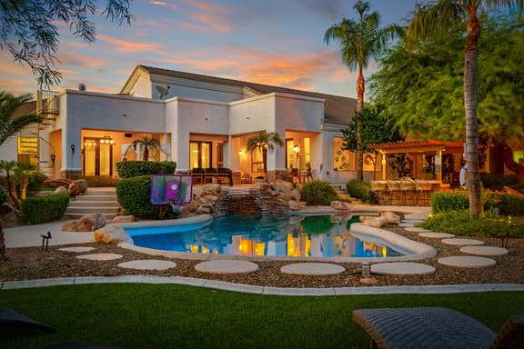 Desert Wellness Resort | Golf Sim, Spa, Pickleball - Image 1